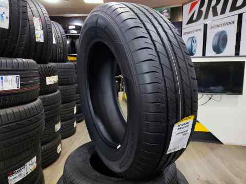 Dunlop SP Sport Maxx 050 235/65 R18