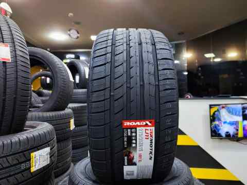 ROADX U-11 275/35 R19