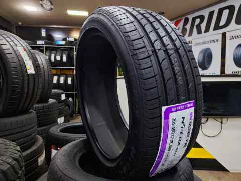 Nexen N'FERA SU1 205/45 R17