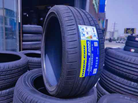 KAPSEN/Habilead SportMax S2000 245/35 R20
