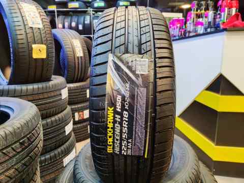 BLACKHAWK HISCEND-H HS01 225/55 R18