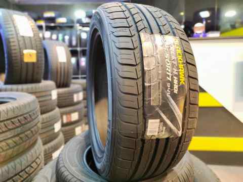 BLACKHAWK STREET-H HH01  225/50 R17