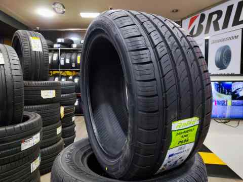 Rapid P609 245/40 R17