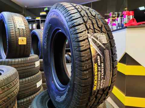 BLACKHAWK HISCEND-H AT01 265/70 R16